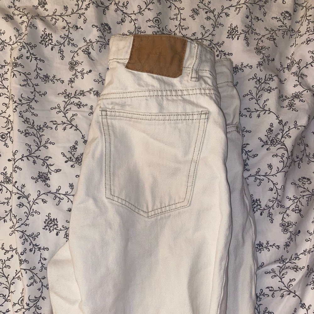 White cream zara jeans